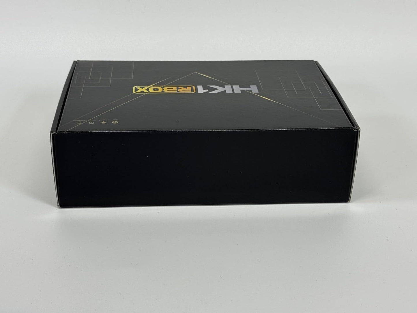 Android 13.0 TV Box, Android Box with 3D 8K 4GB RAM 32GB ROM RK3528 Quad-Core ARM Cortex A53 Mali-450, Builtin 2.4GHz/5.0GHz Dual WiFi Bluetooth 4.0, Support H.265 Ultra HD/HDMI 2.0/USB 2.0 3.0